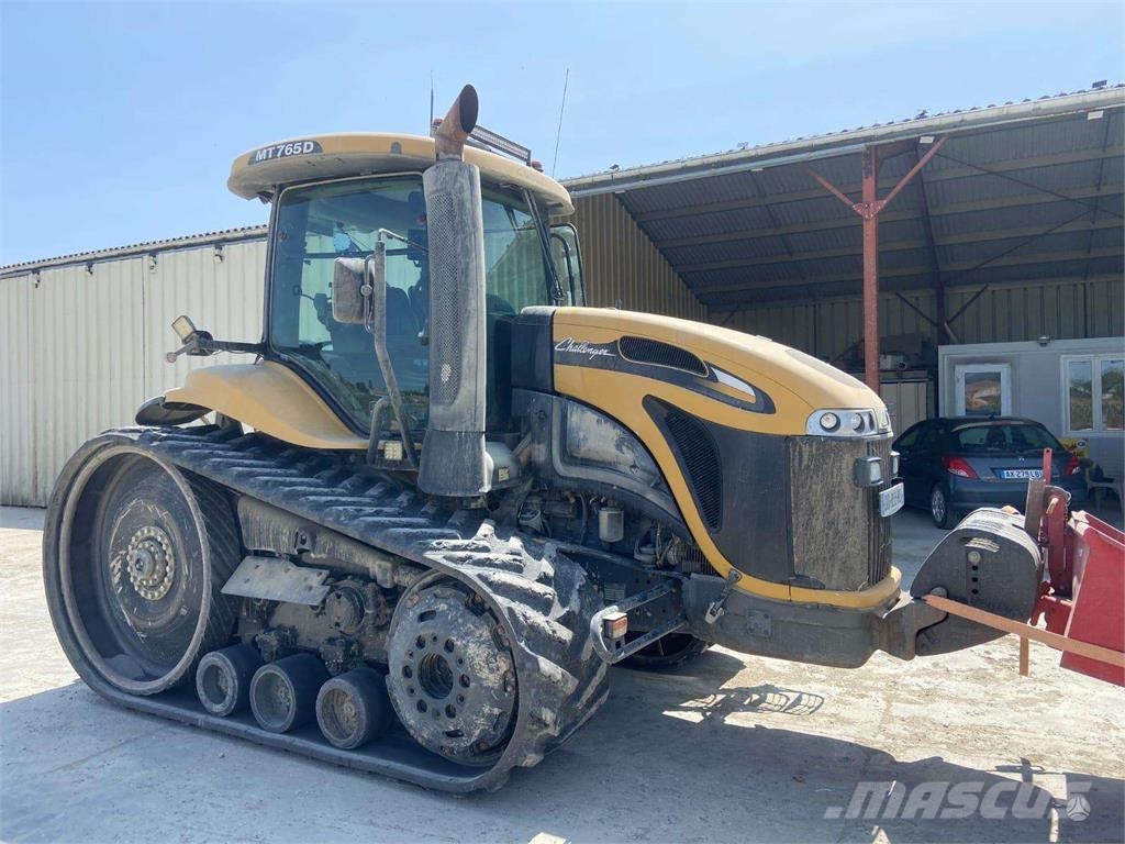 Challenger MT 765D الجرارات