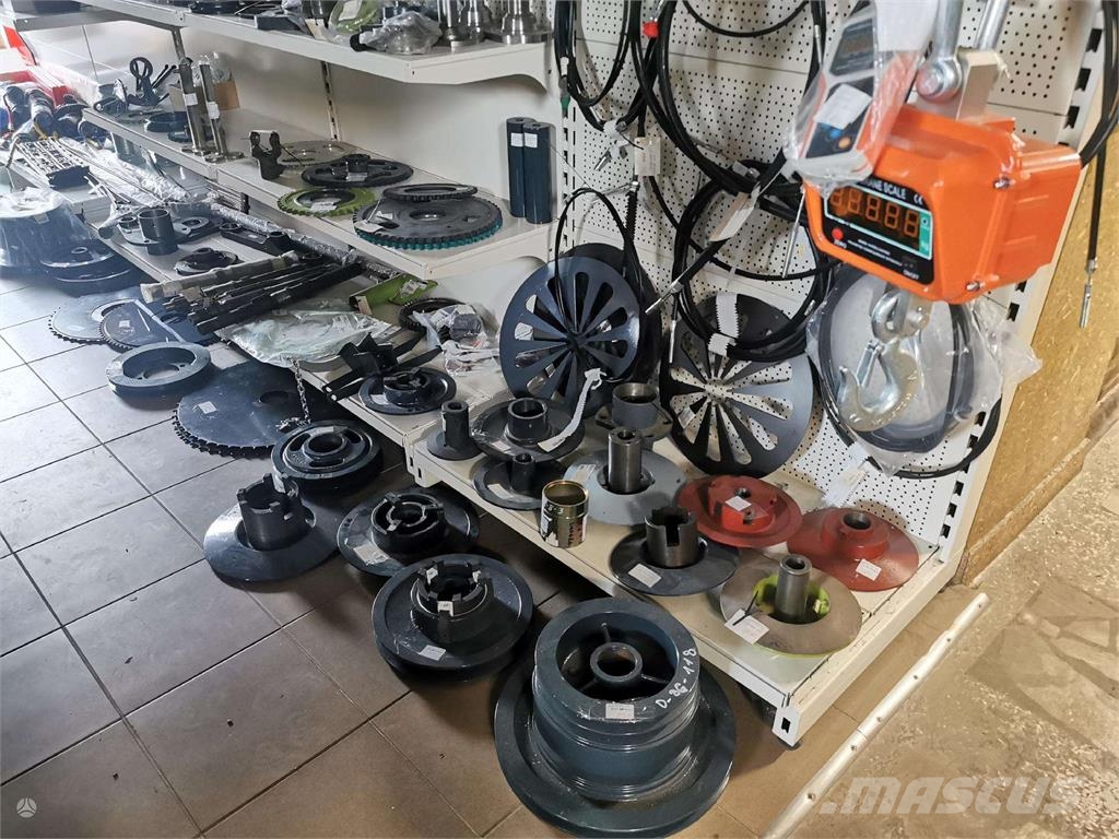 CLAAS  ماكينات زراعية - غير ذلك