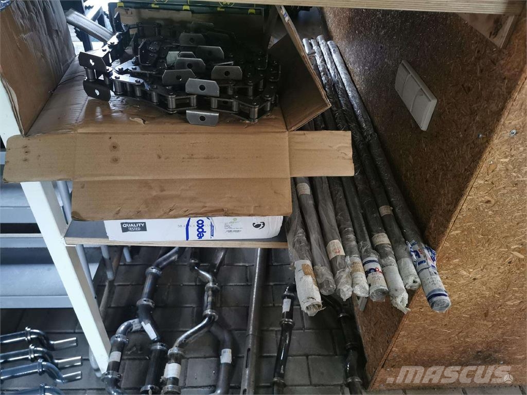 CLAAS  ماكينات زراعية - غير ذلك