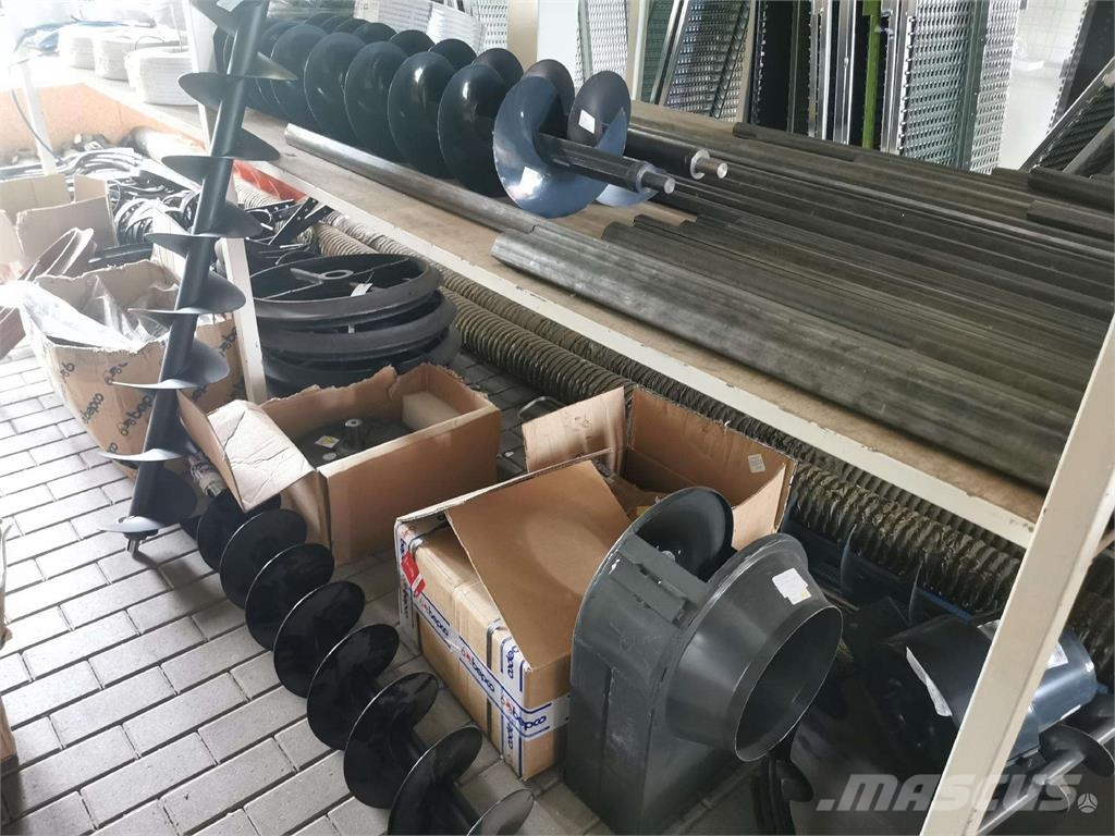 CLAAS  ماكينات زراعية - غير ذلك