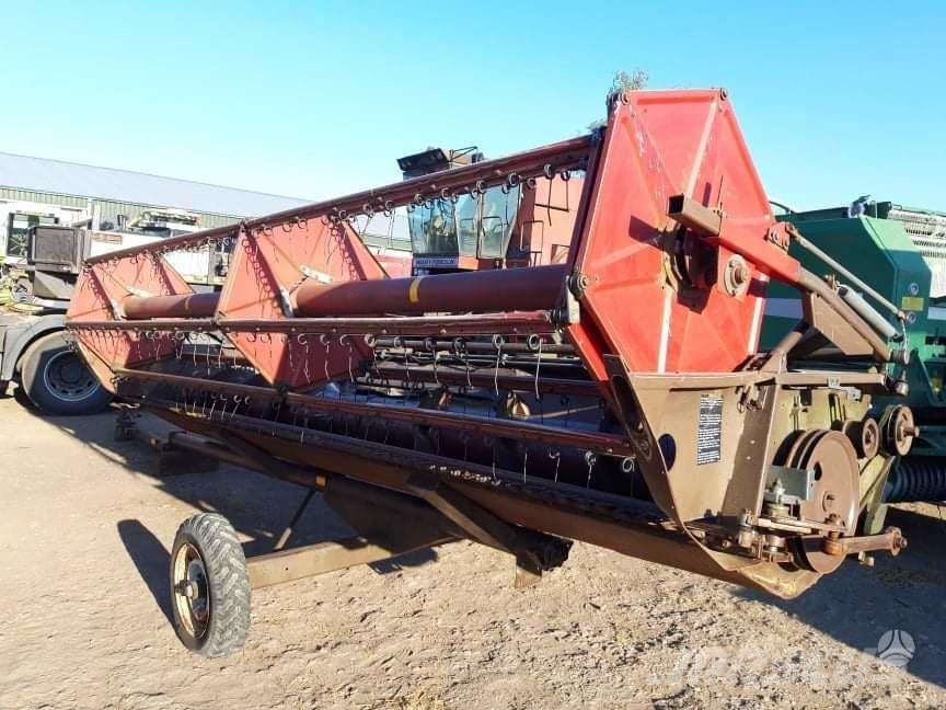CLAAS  ماكينات زراعية - غير ذلك