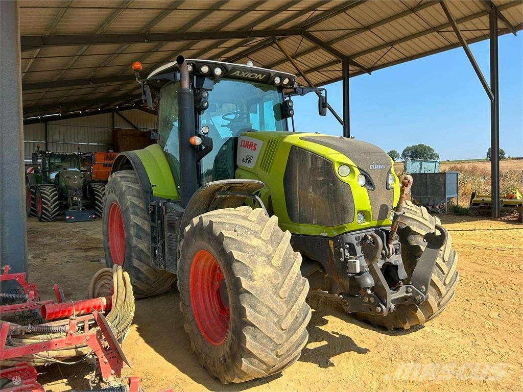 CLAAS Axion 850 Traktoriai