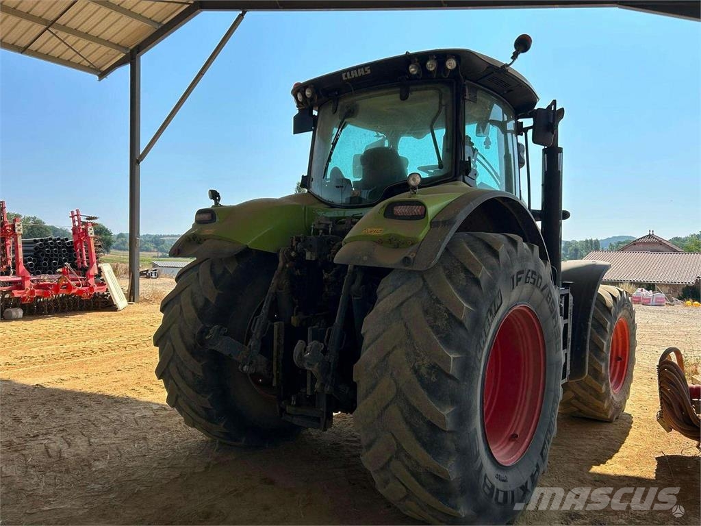 CLAAS Axion 850 Traktoriai