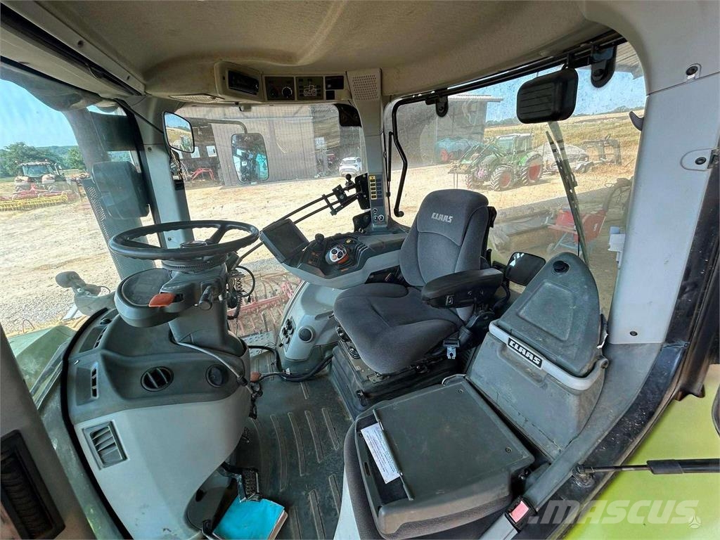 CLAAS Axion 850 Traktoriai