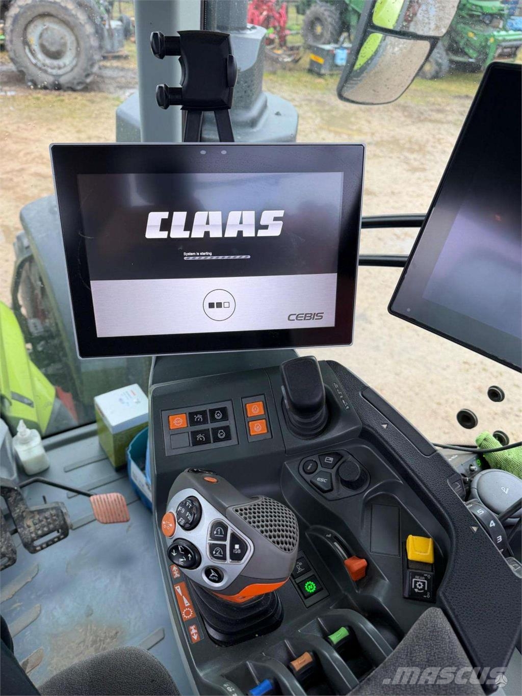 CLAAS Axion 960TT Traktori