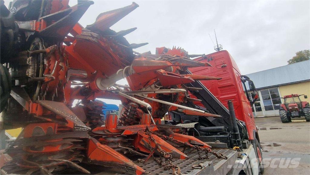 CLAAS Kemper 375 Formuojančios žoliapjovės