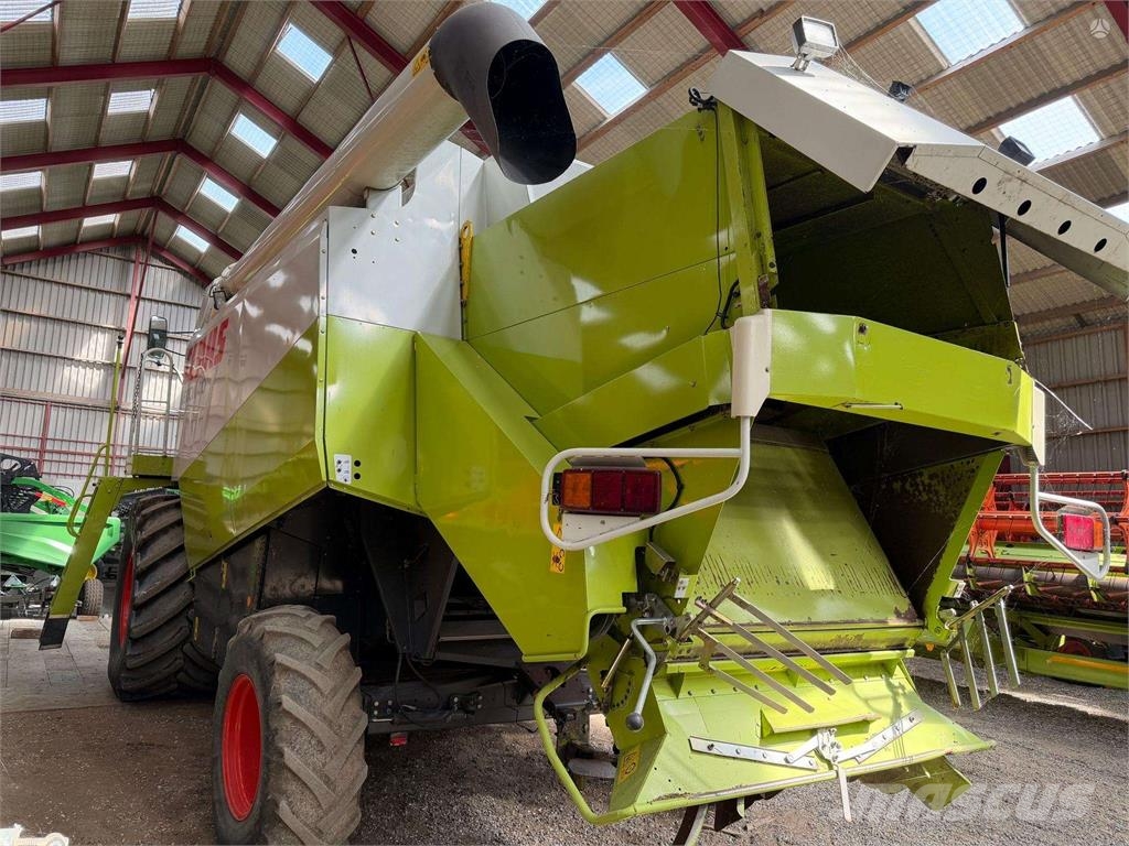 CLAAS Lexion 410 Θεριζοαλωνιστικές μηχανές