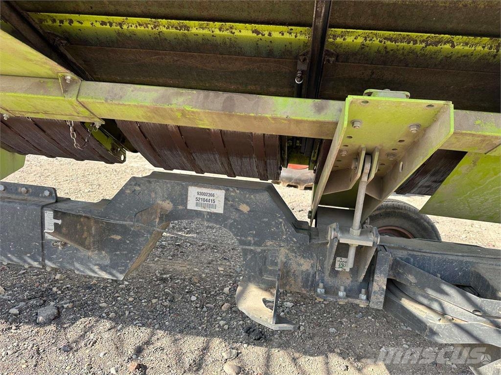 CLAAS Lexion 670 Derliaus nuėmimo kombainai