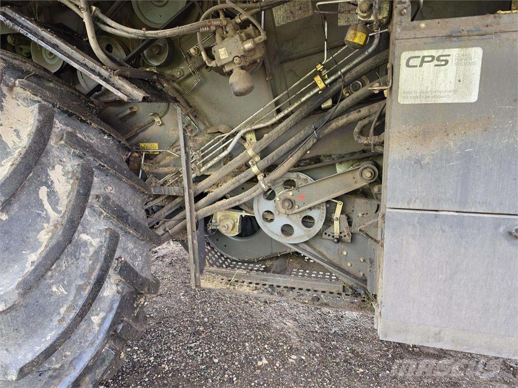 CLAAS LEXION 670 4WD 聯合收穫機