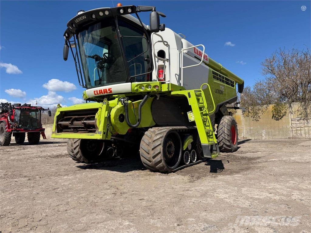 CLAAS Lexion 770TT Derliaus nuėmimo kombainai