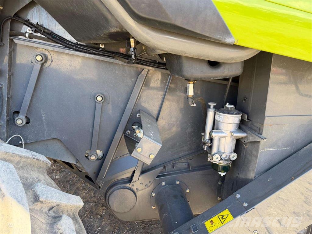 CLAAS Lexion 770TT Derliaus nuėmimo kombainai