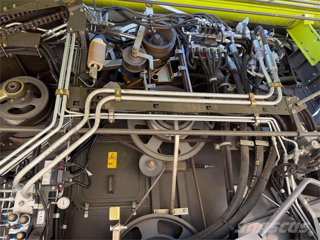 CLAAS Lexion 770TT Derliaus nuėmimo kombainai