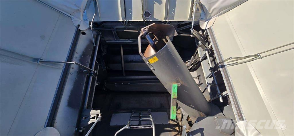 CLAAS Lexion 8700 TT Kombinované zberacie stroje