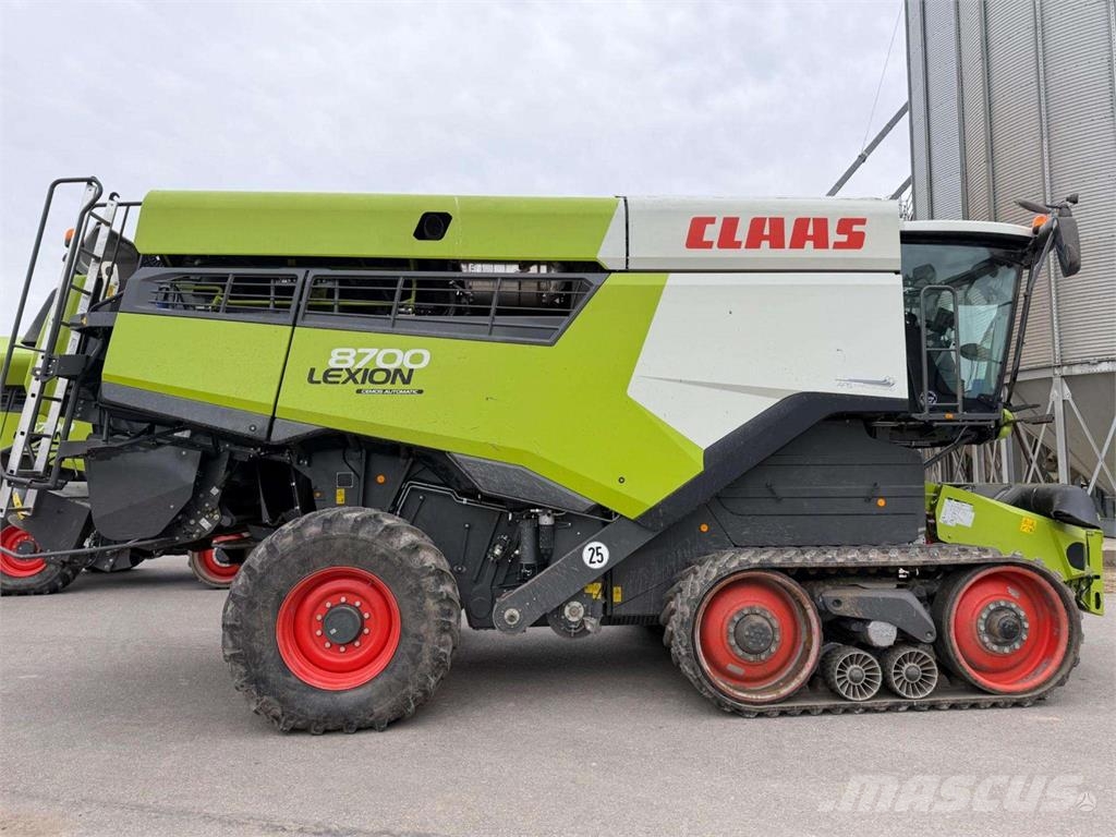 CLAAS Lexion 8700TT حصادات