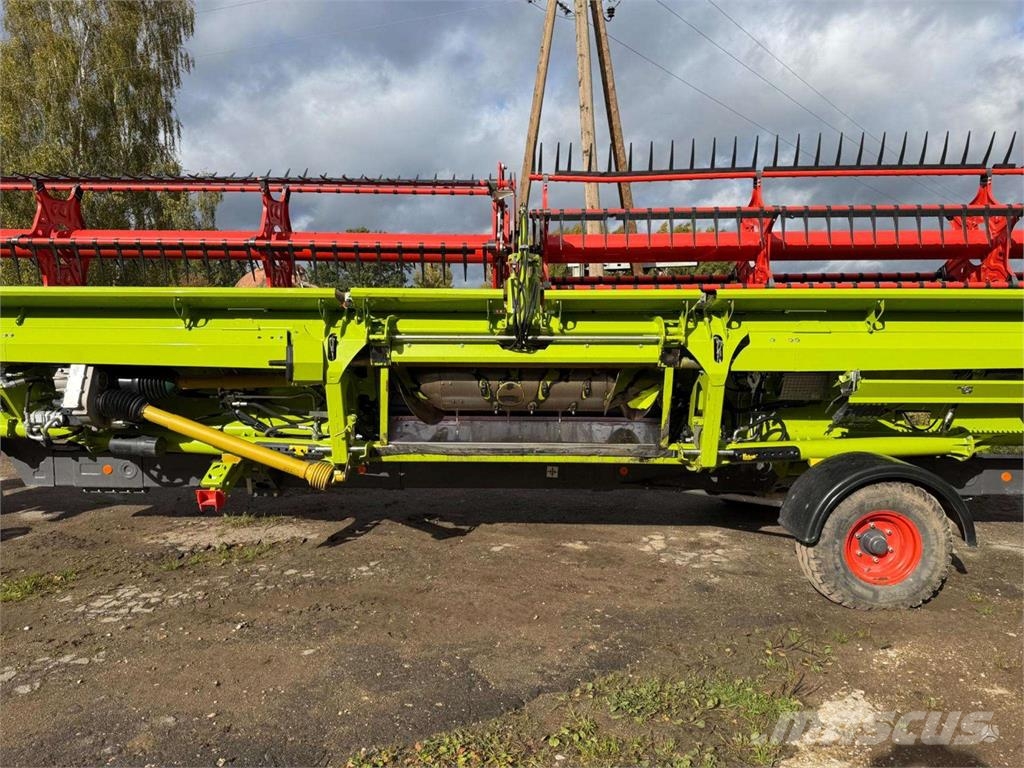 CLAAS Lexion 8700TT حصادات