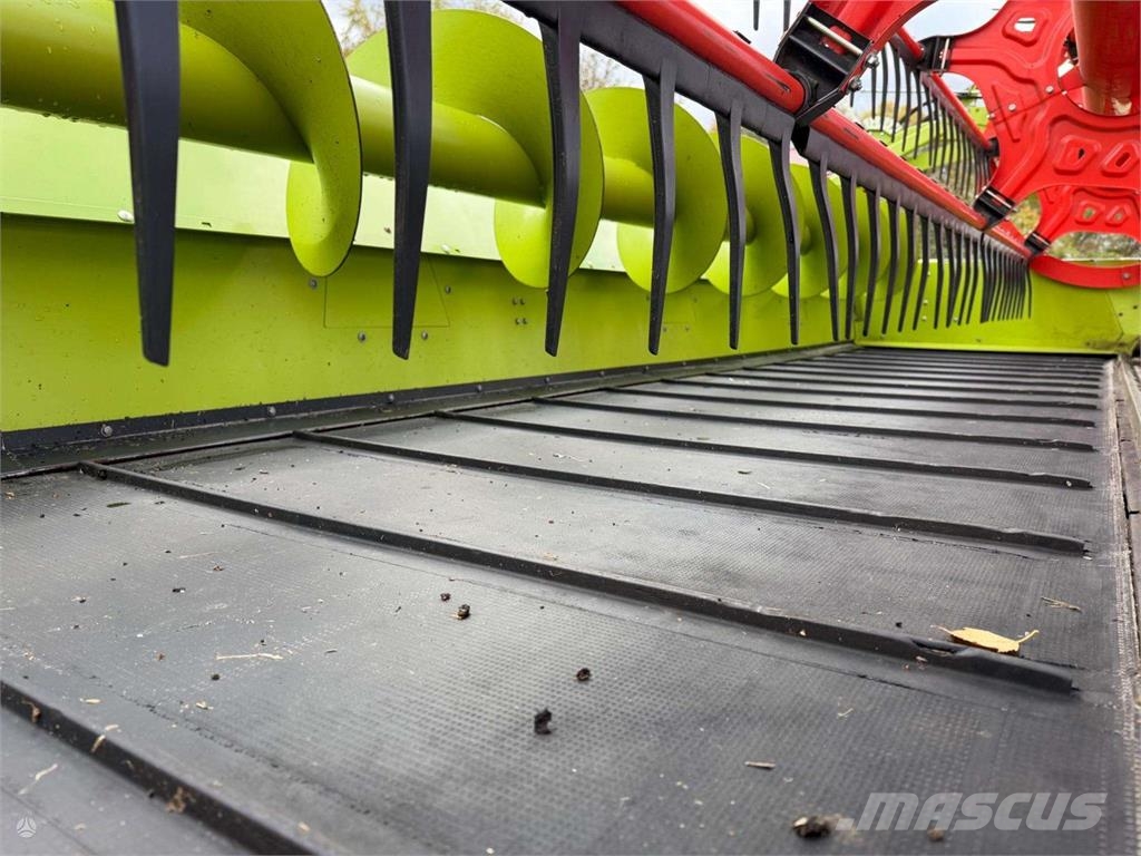 CLAAS Lexion 8700TT حصادات