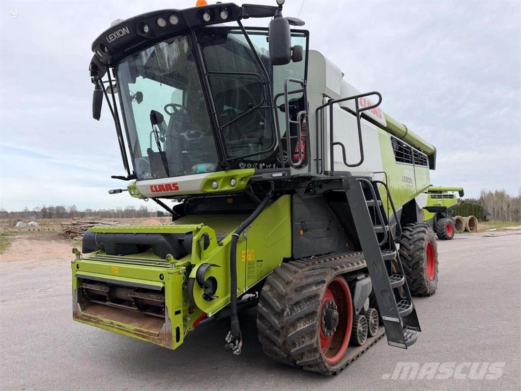 CLAAS Lexion 8700TT حصادات
