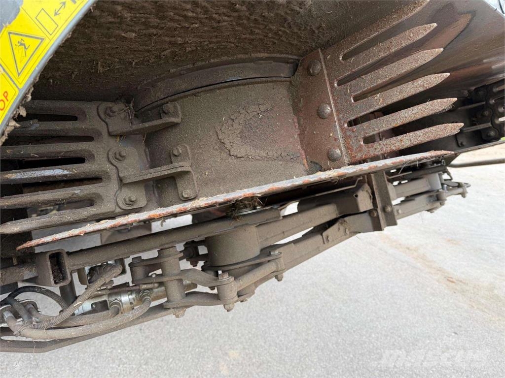 CLAAS Lexion 8700TT حصادات