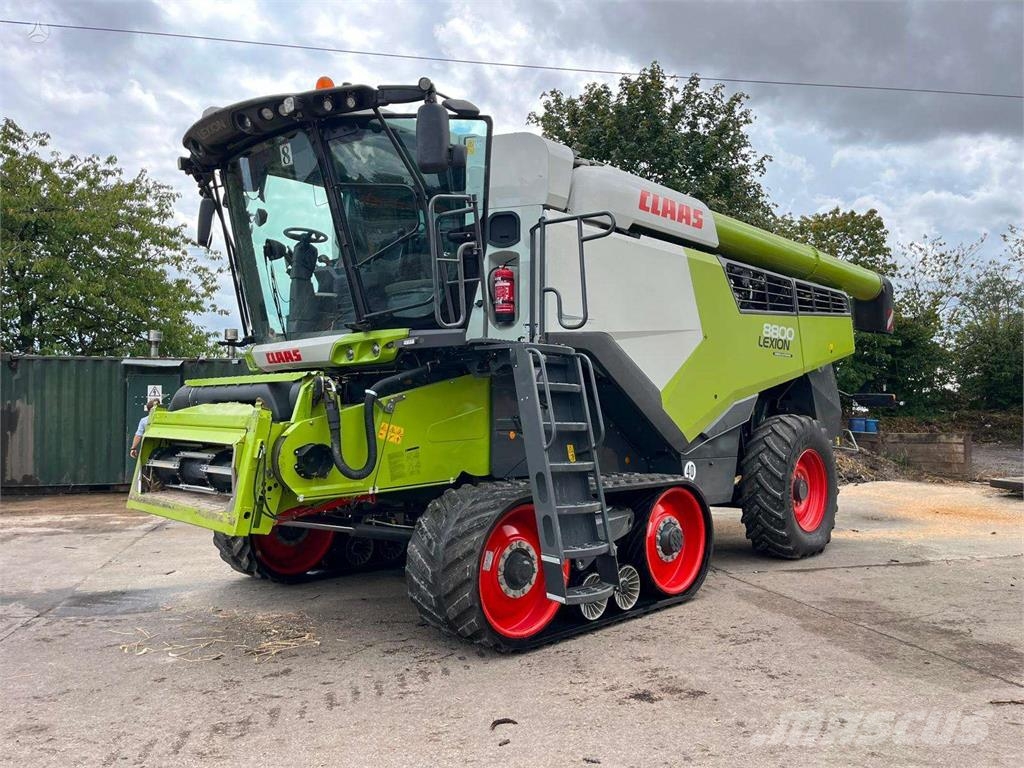 CLAAS Lexion 8800 コンバイン