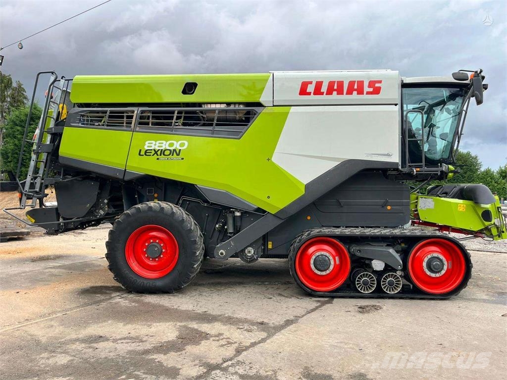 CLAAS Lexion 8800 コンバイン