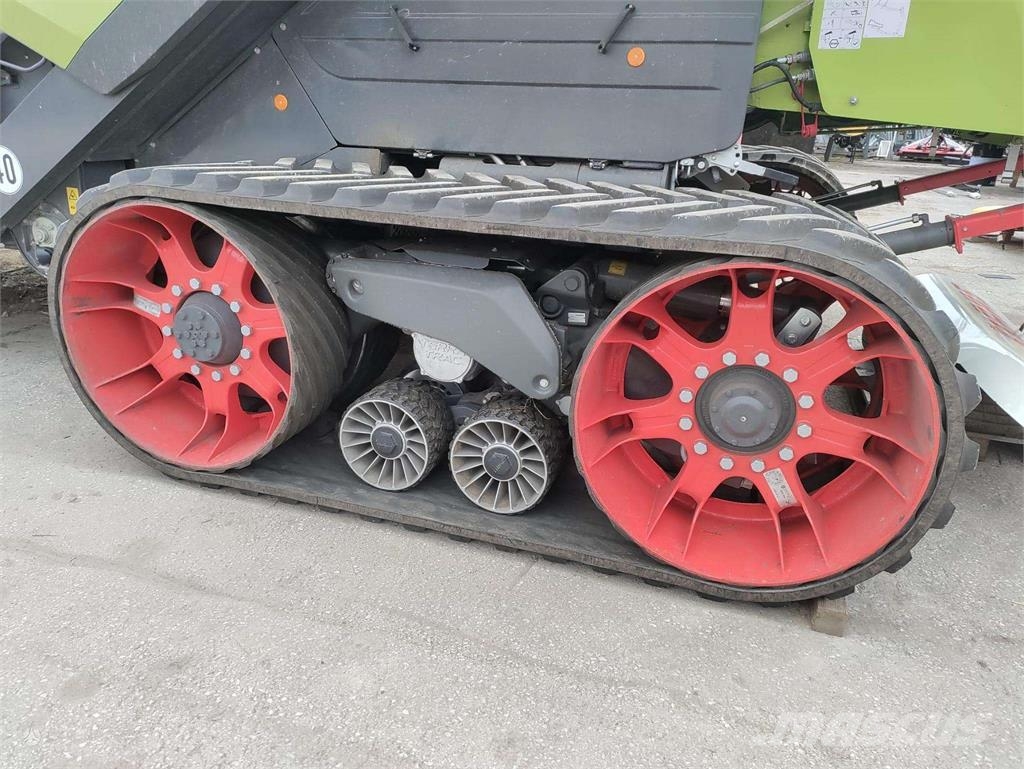 CLAAS LEXION 8900TT Kombajni