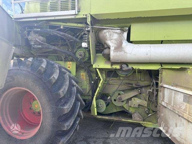 CLAAS MEGA 208 Θεριζοαλωνιστικές μηχανές