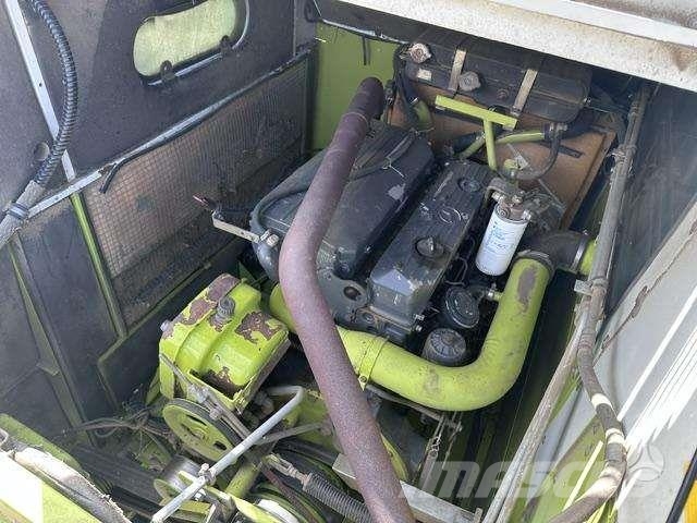 CLAAS MEGA 208 Θεριζοαλωνιστικές μηχανές