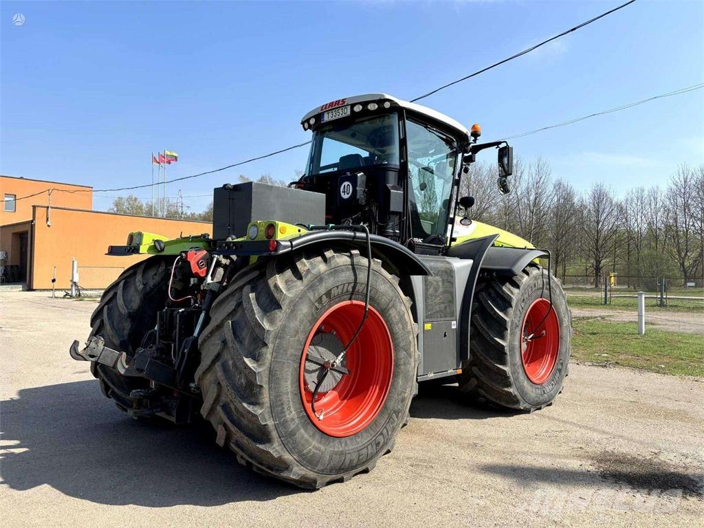 CLAAS Xerion 5000 Трактора