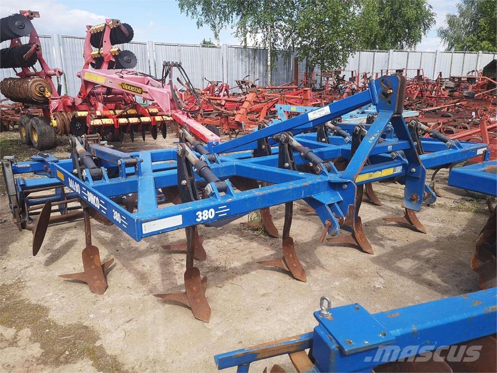 Dal-Bo Dinco 380 زلاقات ميدانية
