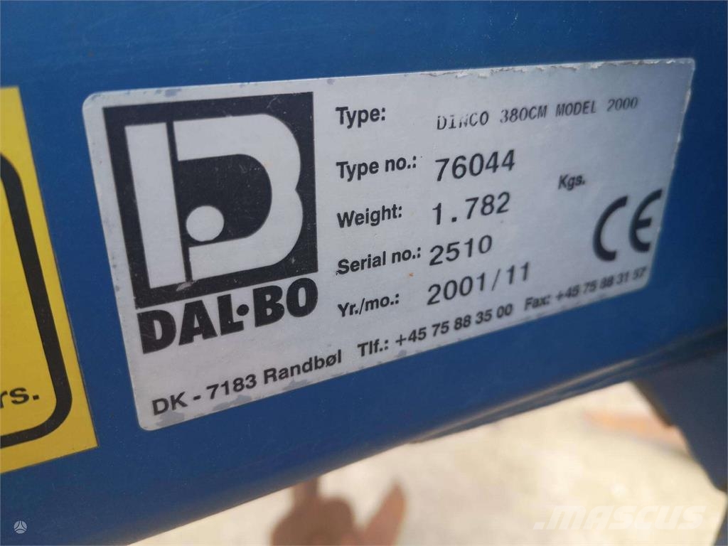 Dal-Bo Dinco 380 زلاقات ميدانية