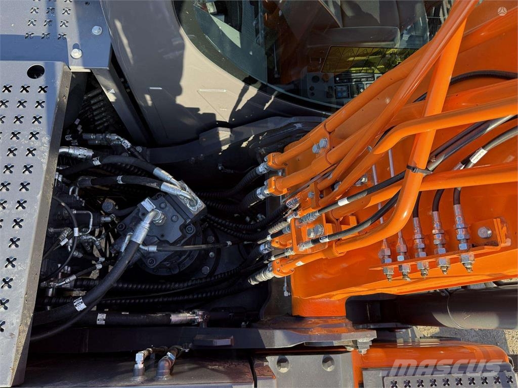 Develon DX 225 LC 800 mm, LONG REACH حفارات زحافة