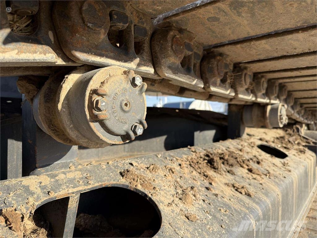 Develon DX 225 LC 800 mm, LONG REACH حفارات زحافة