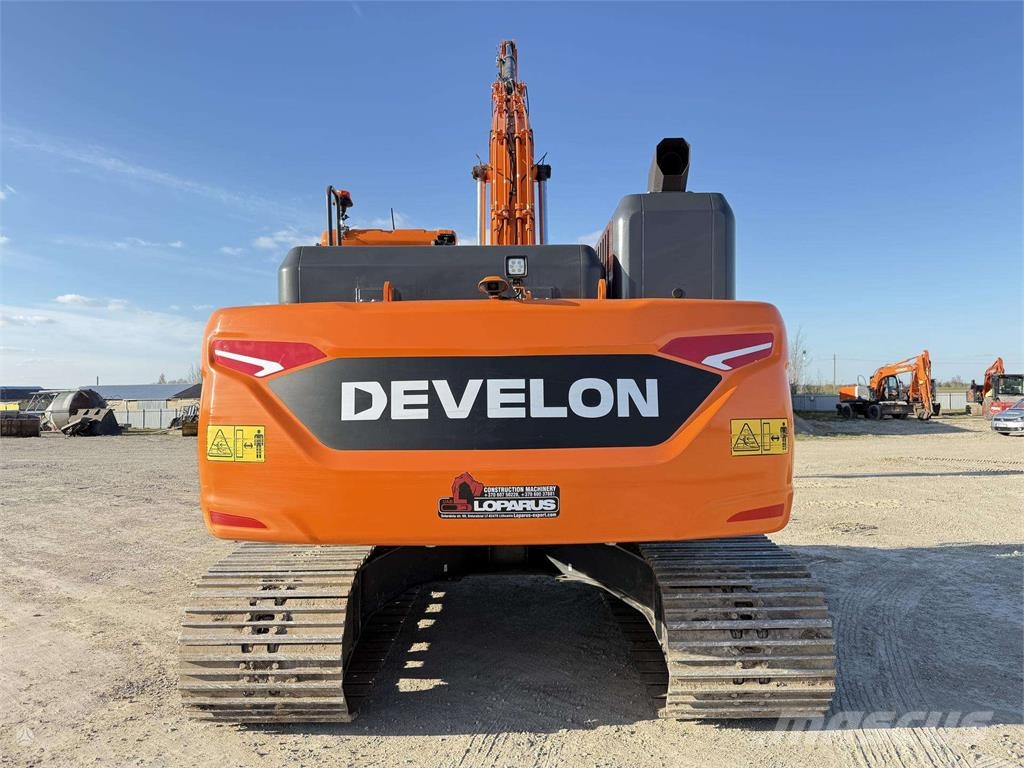 Develon DX 225 LC 800 mm, LONG REACH حفارات زحافة