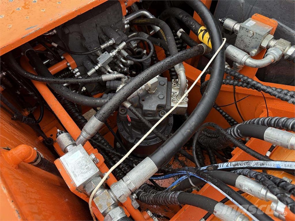 Doosan DX 225 LC-3 Vikšriniai ekskavatoriai