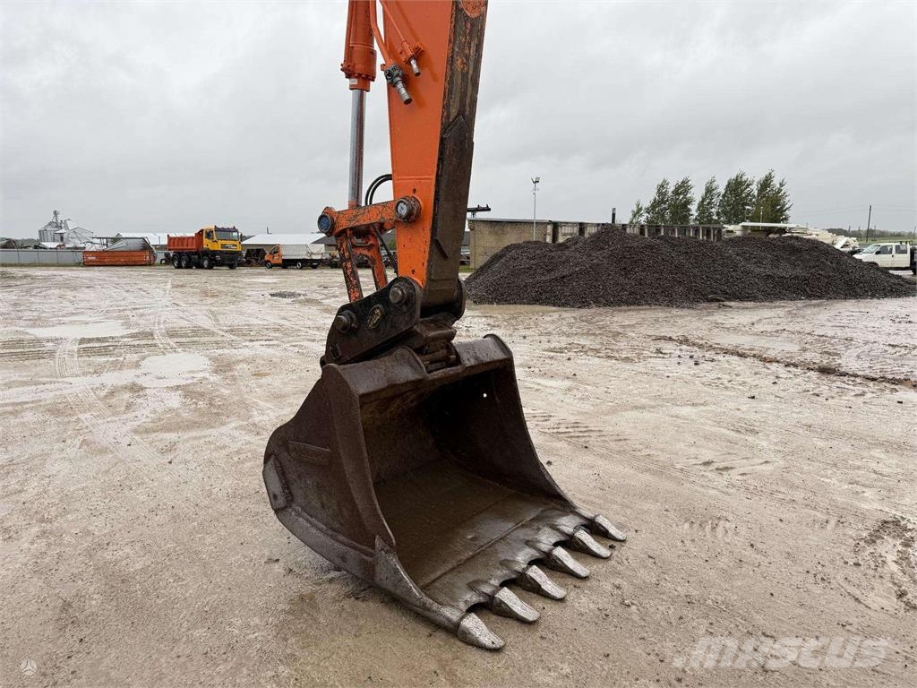 Doosan DX 225 LC-3 Vikšriniai ekskavatoriai