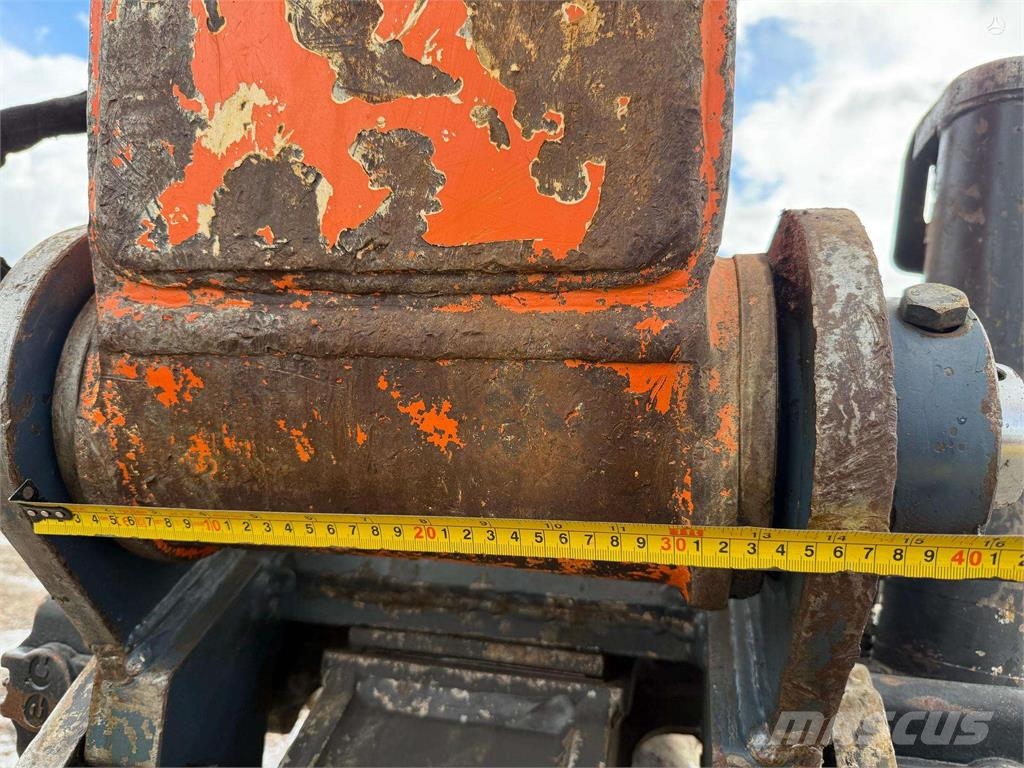 Doosan Engcon Rototilt + coupler Rupsgraafmachines