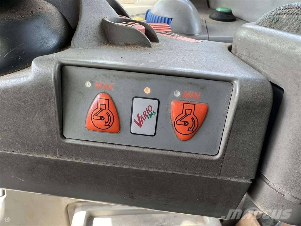 Fendt 818 Vario TMS Traktoriai