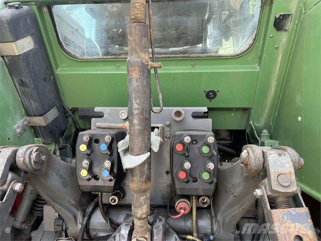 Fendt 818 Vario TMS Traktoriai