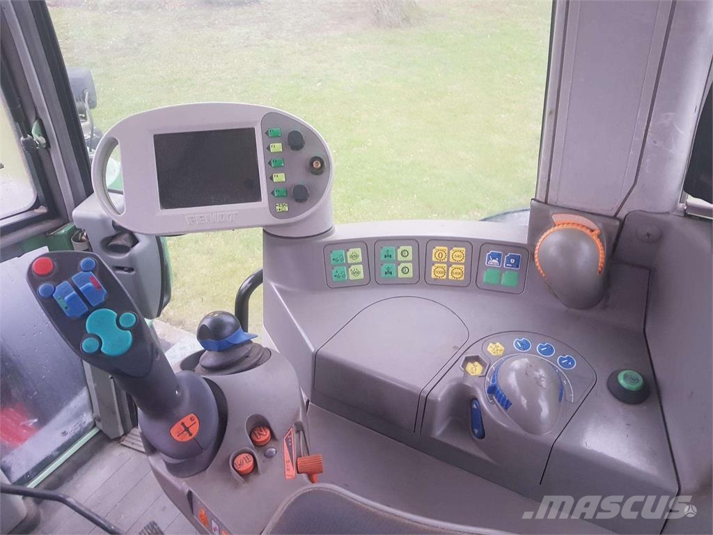 Fendt 818 Vario TMS Traktoriai