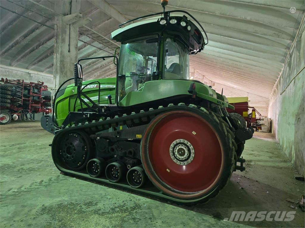 Fendt 943 الجرارات