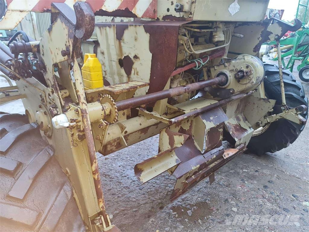 Fortschritt E 302 Combine harvesters
