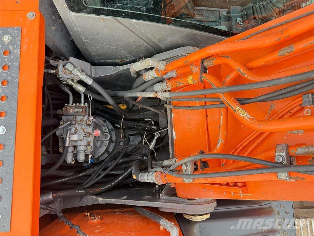 Hitachi ZX 210 LC-3 Raupenbagger