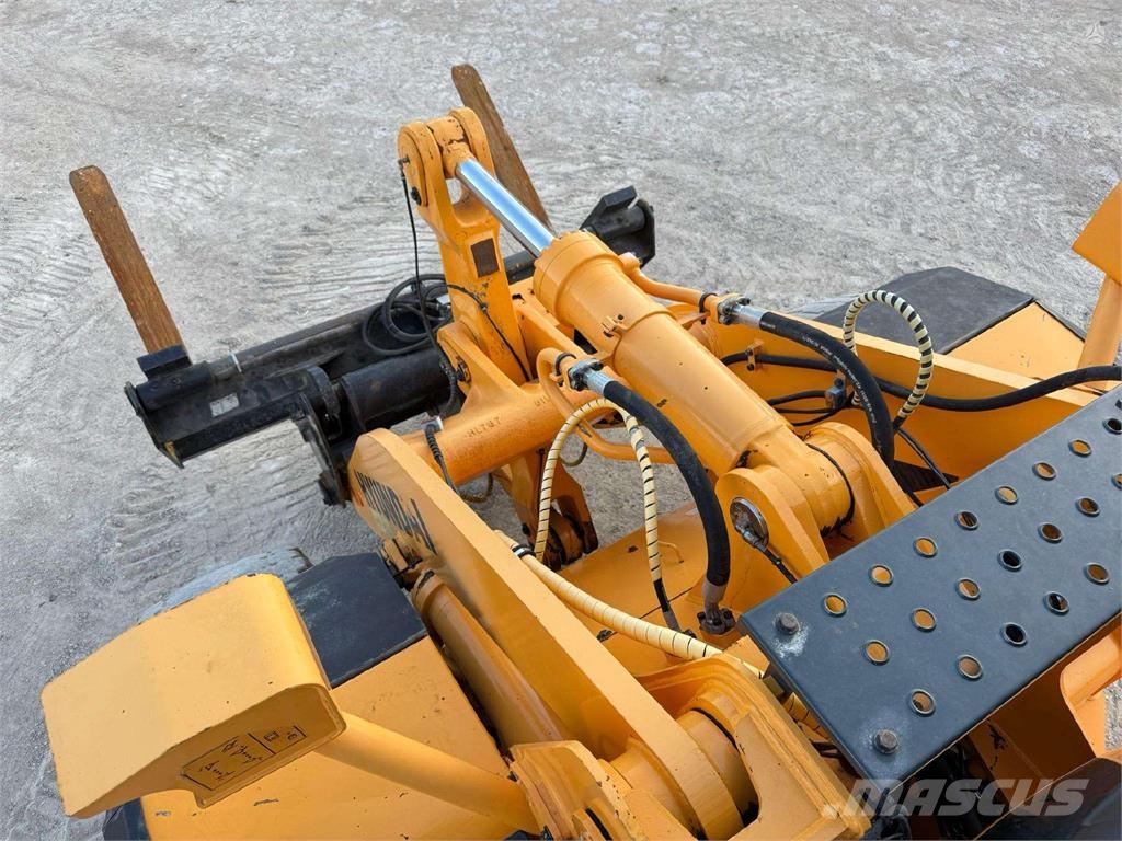 Hyundai HL 955 轮式装载机