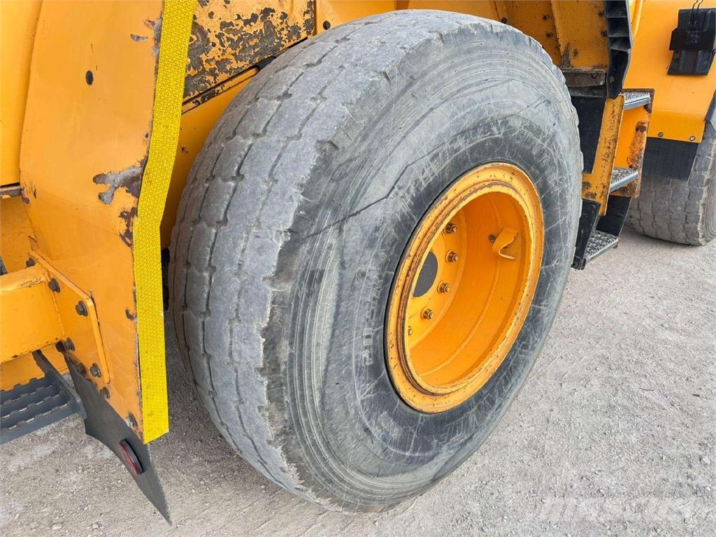 Hyundai HL 955 轮式装载机