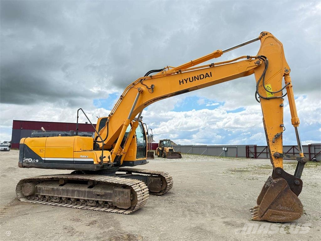 Hyundai Robex 210 LC-9 Гусеничні екскаватори