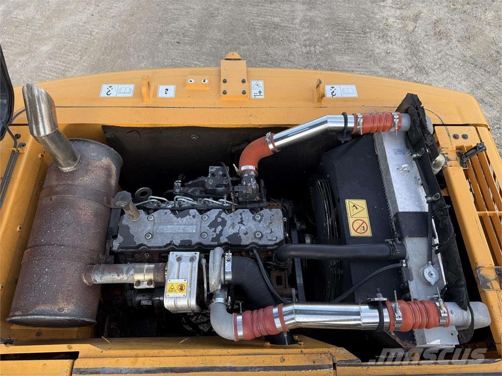 Hyundai Robex 210 LC-9 Гусеничні екскаватори