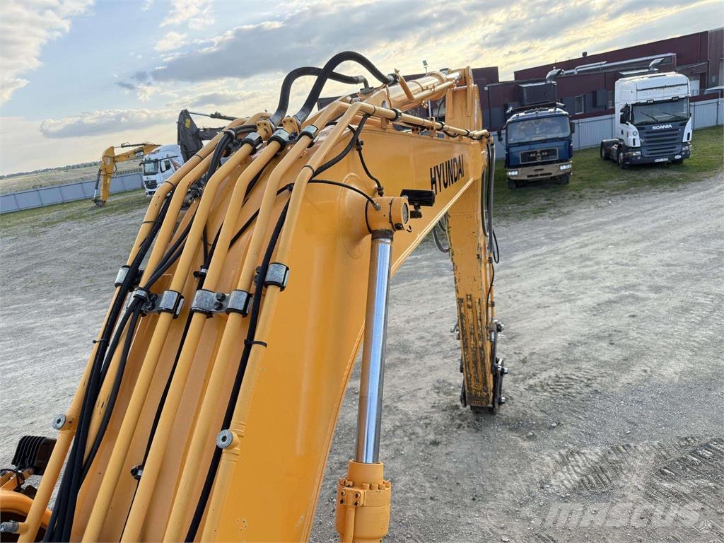 Hyundai Robex 210 LC-9 Гусеничні екскаватори