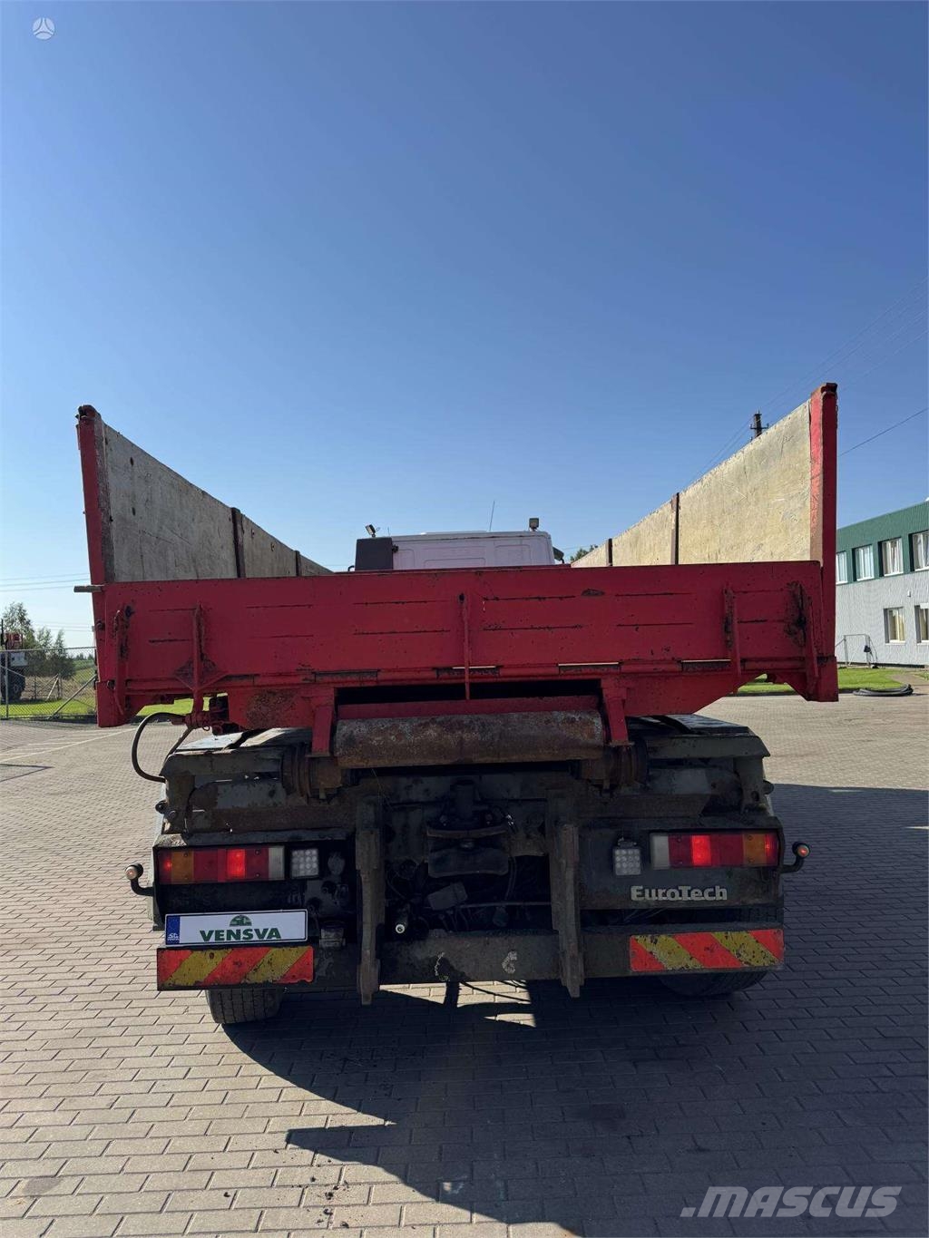 Iveco Eurotech 260E35 덤프 트럭