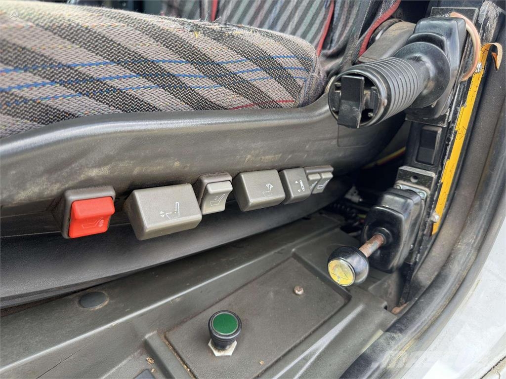 Iveco Eurotech 260E35 덤프 트럭