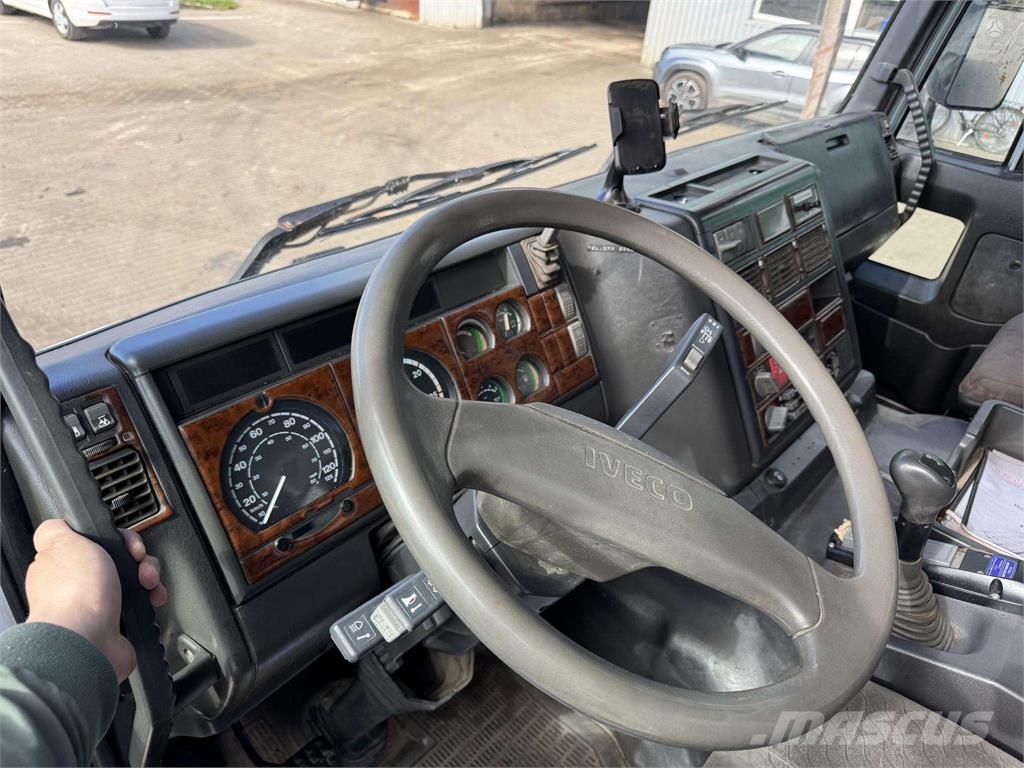 Iveco EuroTrakker 410 E44H + PALFINGER PK44002 + JIB PJ1 Caminhões guindaste